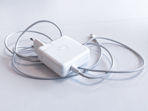 Anker MagGo Magnetic Wireless Power Bank 10,000mAh for iPhone